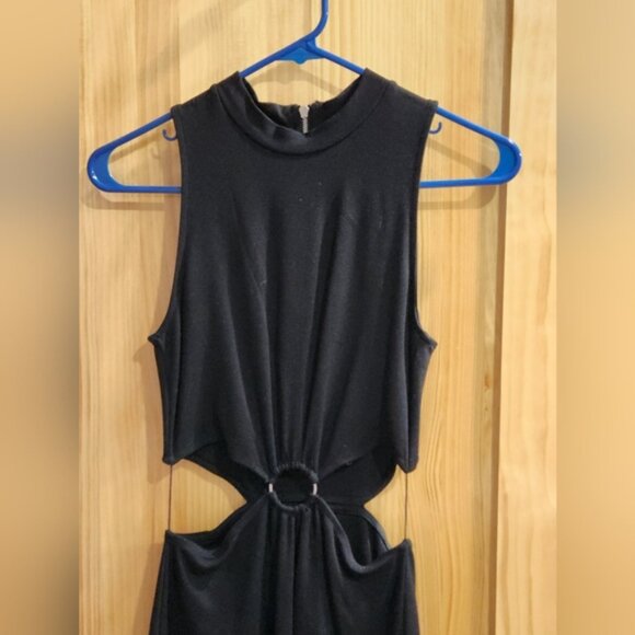 H&M DIVIDED- Cut-out Dress (Black) - Picture 3 of 10